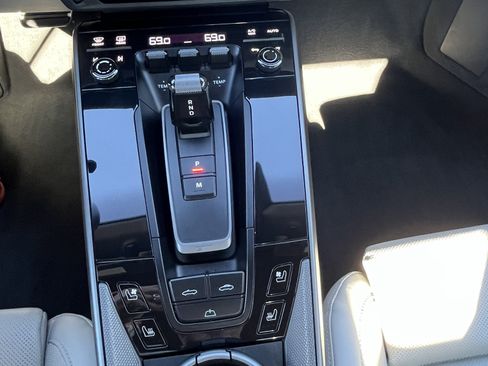 Used 2021 Porsche 911 Carrera S image 25