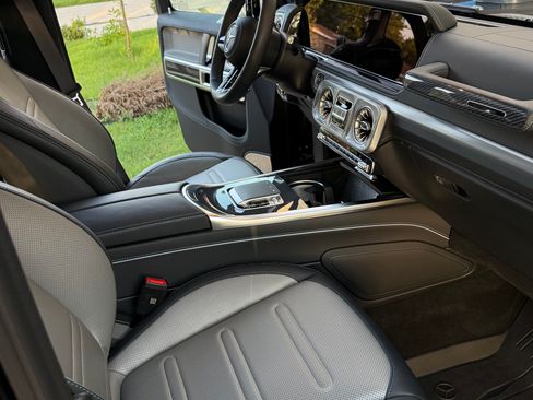 Used 2025 Mercedes-Benz G 580 w/ EQ Technology image 21
