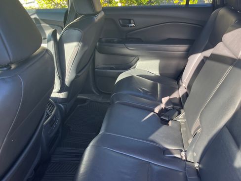 Used 2017 Honda Pilot EX-L image 12