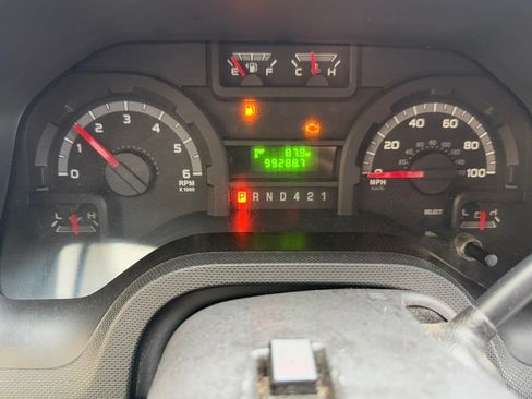 Used 2016 Ford E-450 and Econoline 450 Super Duty w/ Shuttle Bus Prep Package RWD image 19