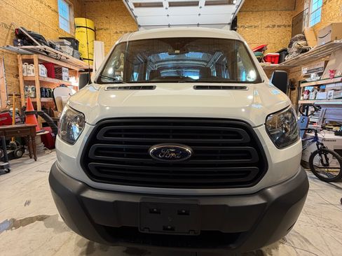 Used 2018 Ford Transit 150 148 Medium Roof image 4
