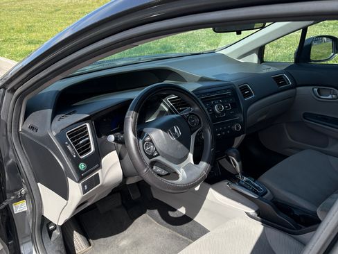 Used 2013 Honda Civic LX image 11