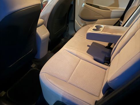 Used 2019 Hyundai Tucson SE image 12