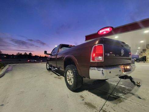 Used 2015 RAM 2500 Laramie image 8
