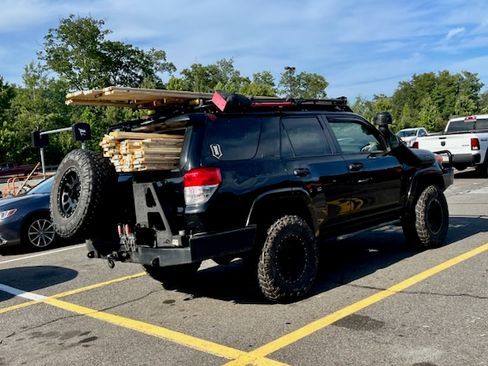 Used 2013 Toyota 4Runner Limited AWD/4WD image 10