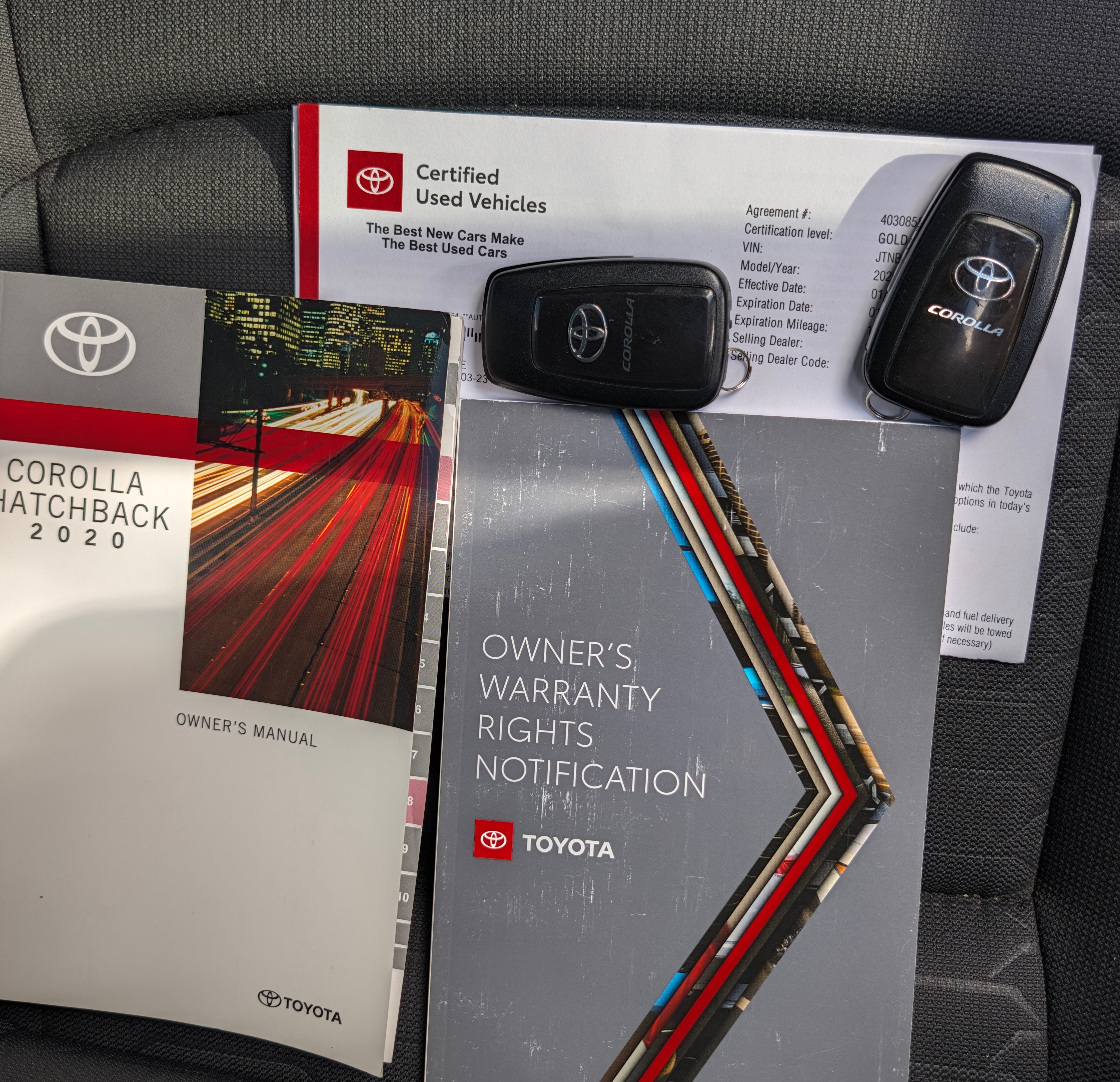 Used 2020 Toyota Corolla SE w/ Blackout Package FWD image 13