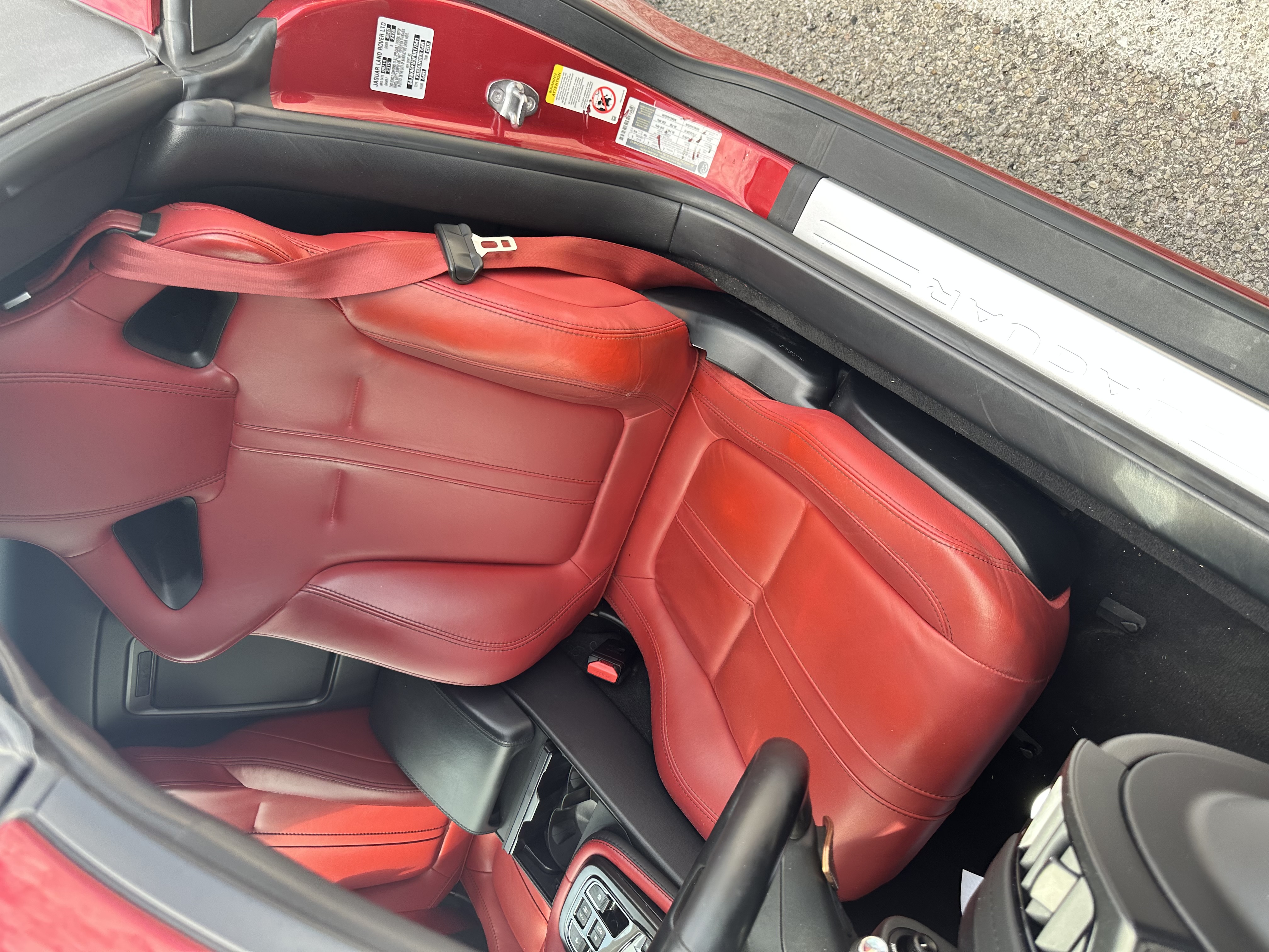 Used 2015 Jaguar F-TYPE S RWD image 2