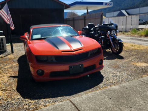 Used 2012 Chevrolet Camaro SS w/ RS Package image 2