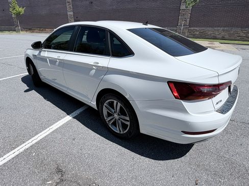 Used 2019 Volkswagen Jetta R-Line w/ R-Line Cold Weather Package FWD image 1
