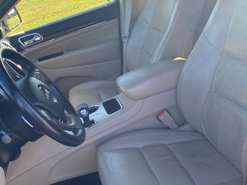 Used 2014 Jeep Grand Cherokee Limited RWD image 8