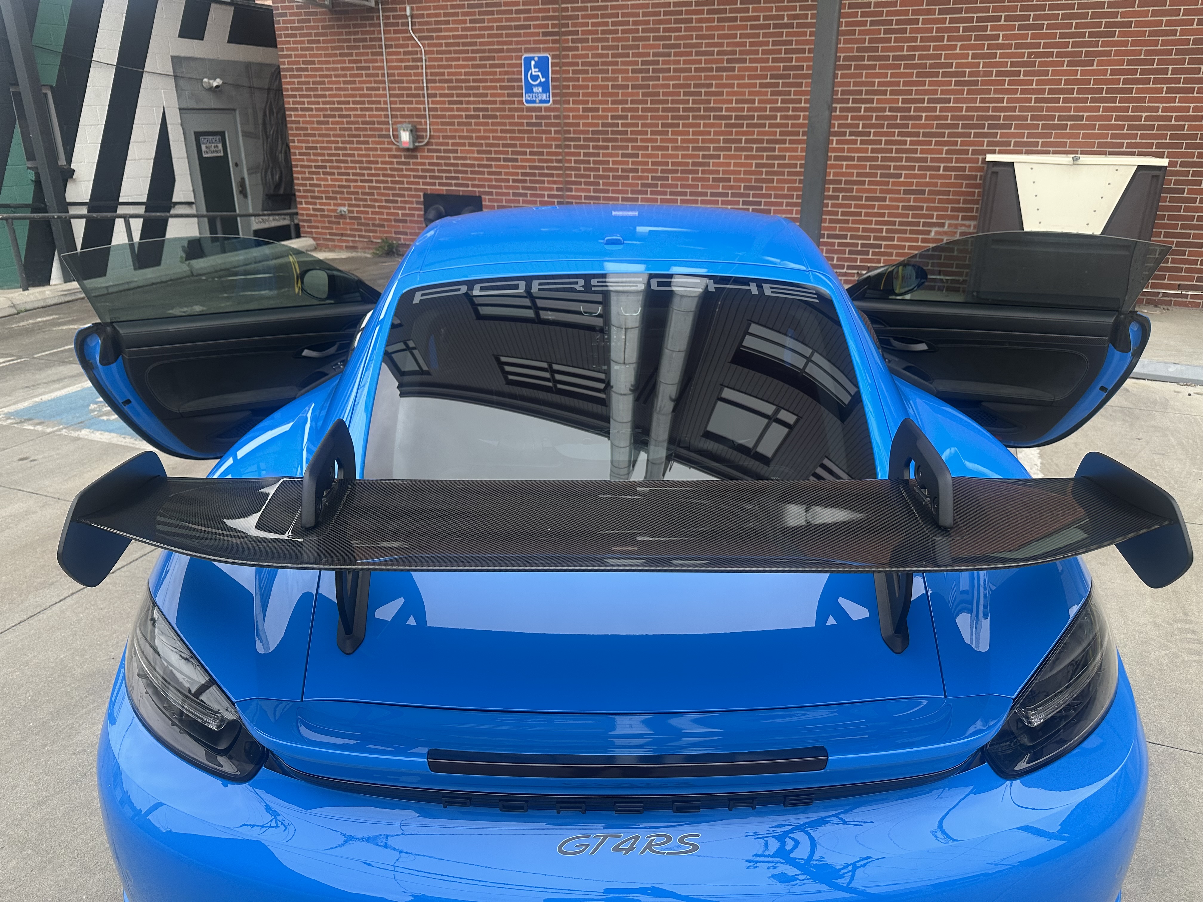 Used 2025 Porsche 718 Cayman GT4 RS RWD image 17