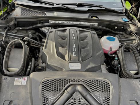 Used 2018 Porsche Macan S AWD/4WD image 20