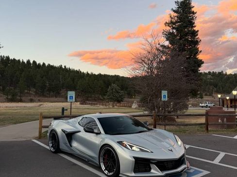 Used 2024 Chevrolet Corvette E-Ray w/ Stealth Interior Trim Package image 10