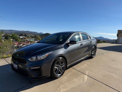 Used 2021 Kia Forte GT-Line image 1