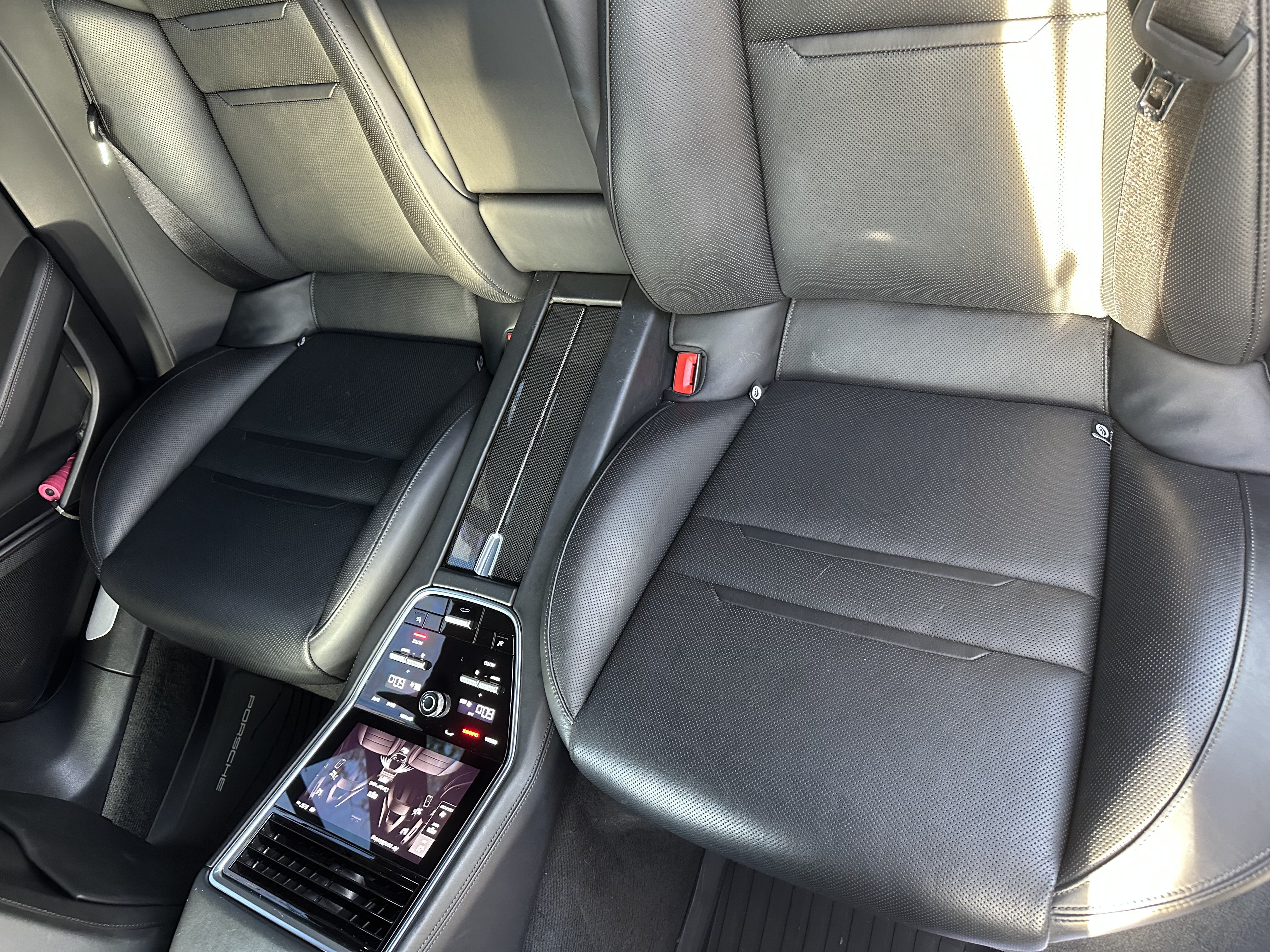 Used 2017 Porsche Panamera 4S AWD/4WD image 31