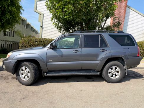 Used 2004 Toyota 4Runner Sport RWD image 2