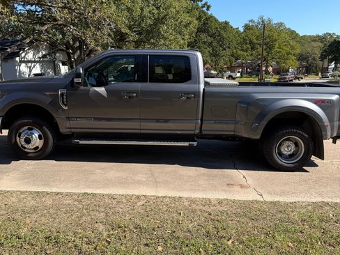 Used 2022 Ford F350 Lariat w/ Lariat Ultimate Package image 9