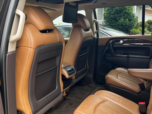 Used 2014 Buick Enclave Leather FWD image 11