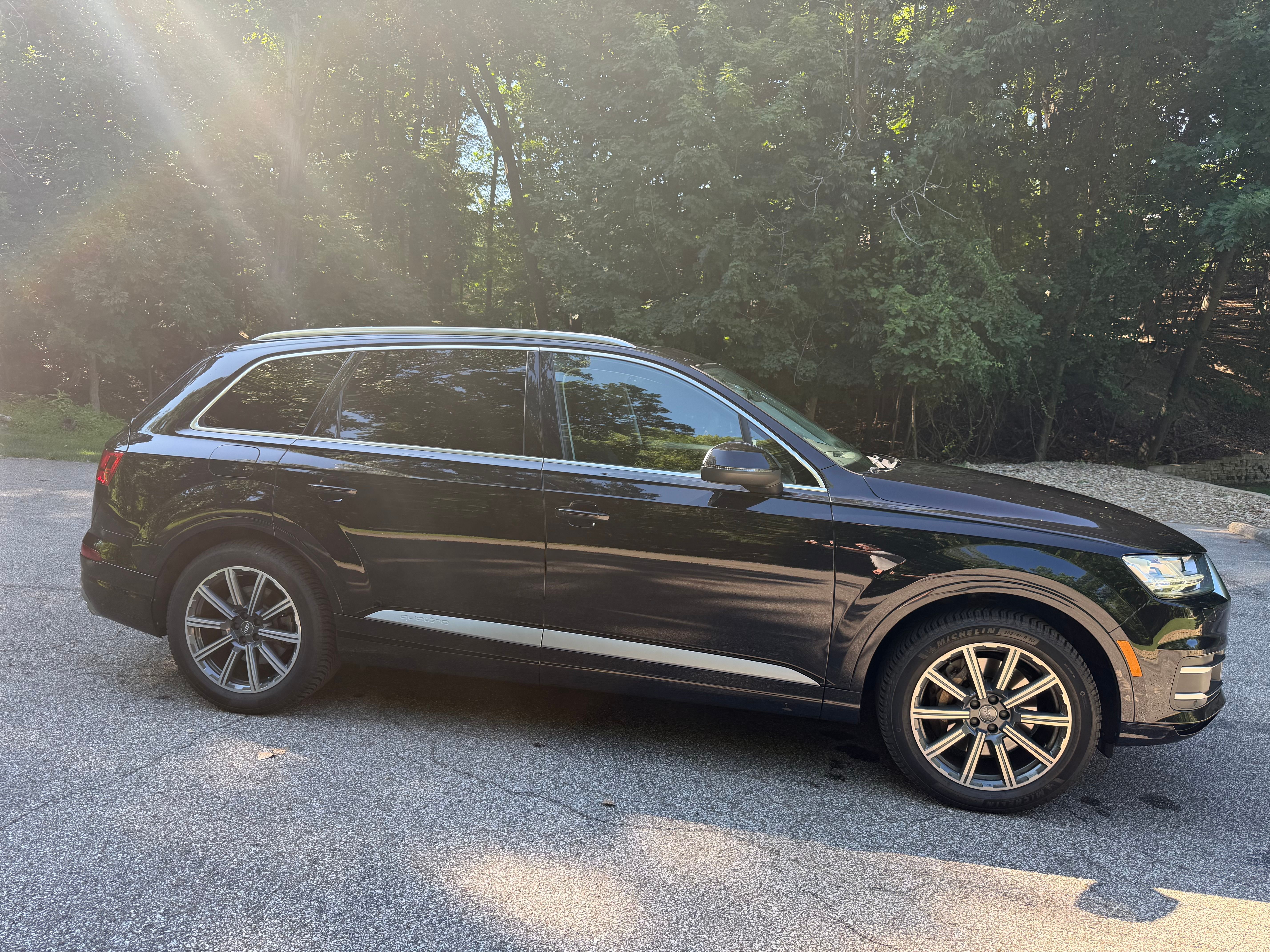 Used 2017 Audi Q7 3.0T Prestige w/ Prestige Package AWD/4WD image 4
