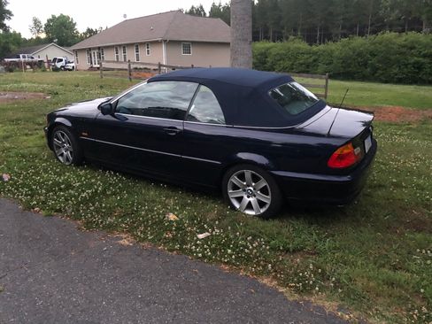 Used 2001 BMW 325Ci Convertible image 4