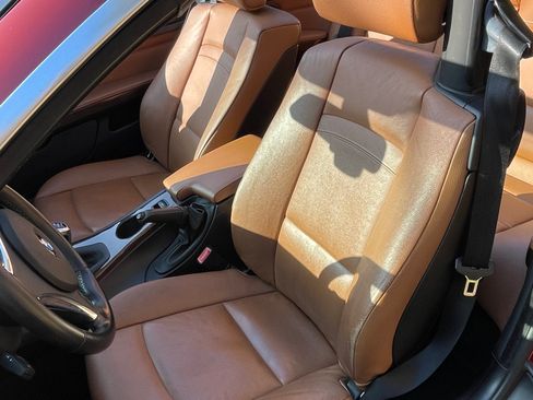 Used 2012 BMW 335i Convertible image 20