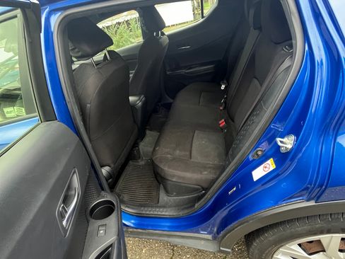 Used 2019 Toyota C-HR LE image 8