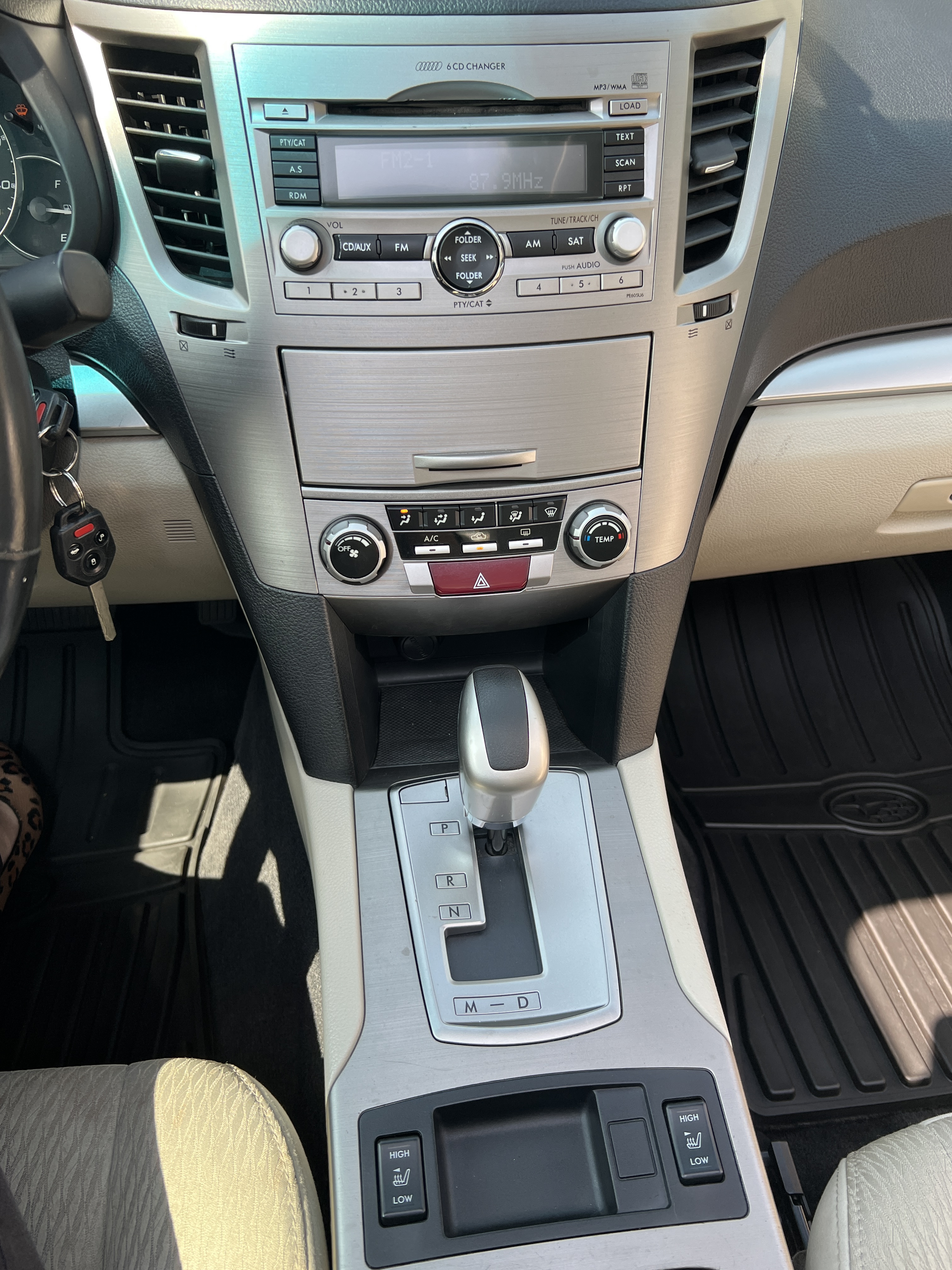 Used 2011 Subaru Legacy 2.5i Premium AWD/4WD image 4