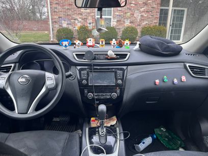 Used 2014 Nissan Rogue SV w/ SV Premium Package