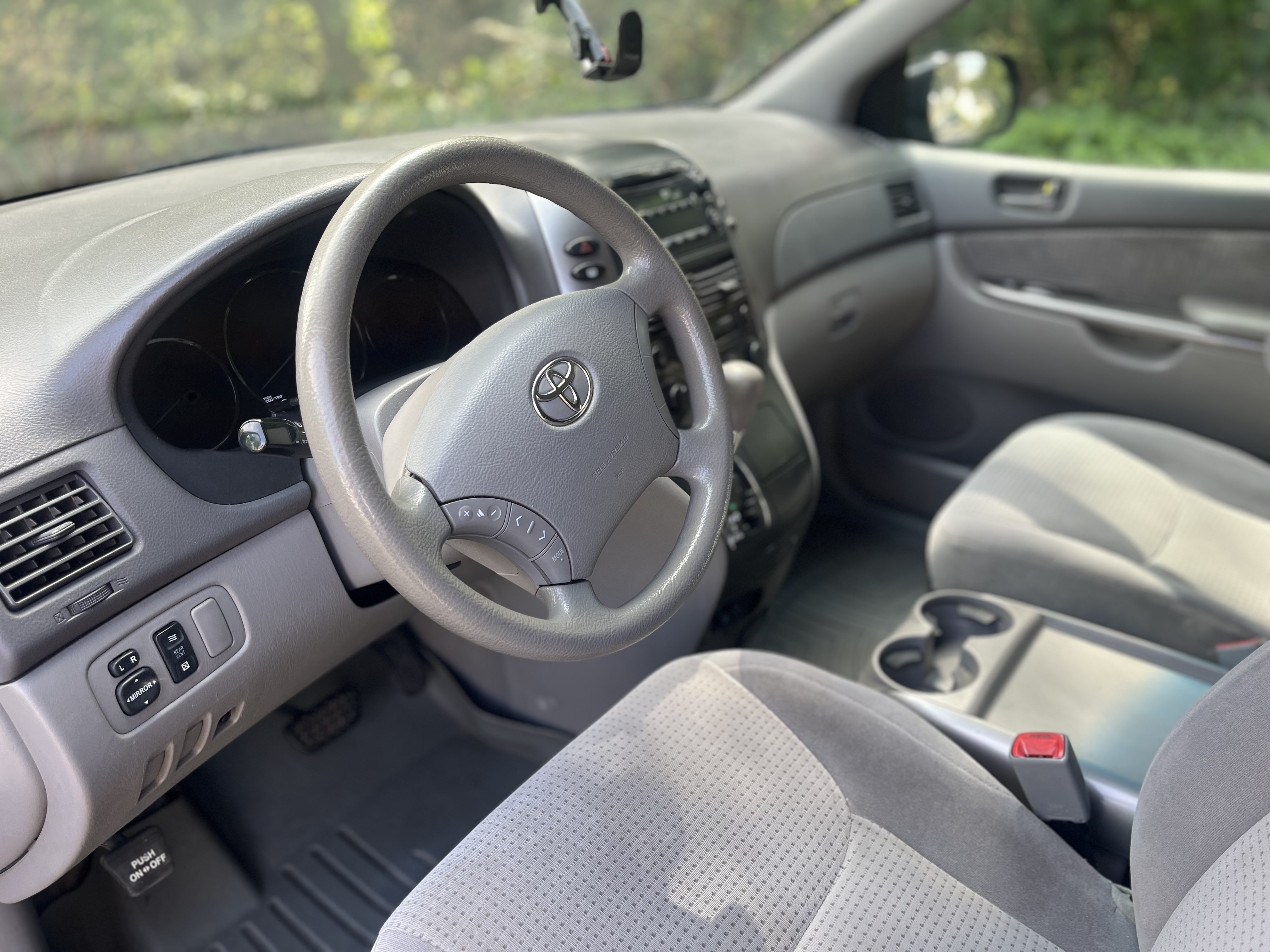 Used 2006 Toyota Sienna LE FWD image 11