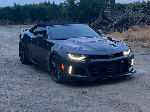 Used 2017 Chevrolet Camaro ZL1 image 6