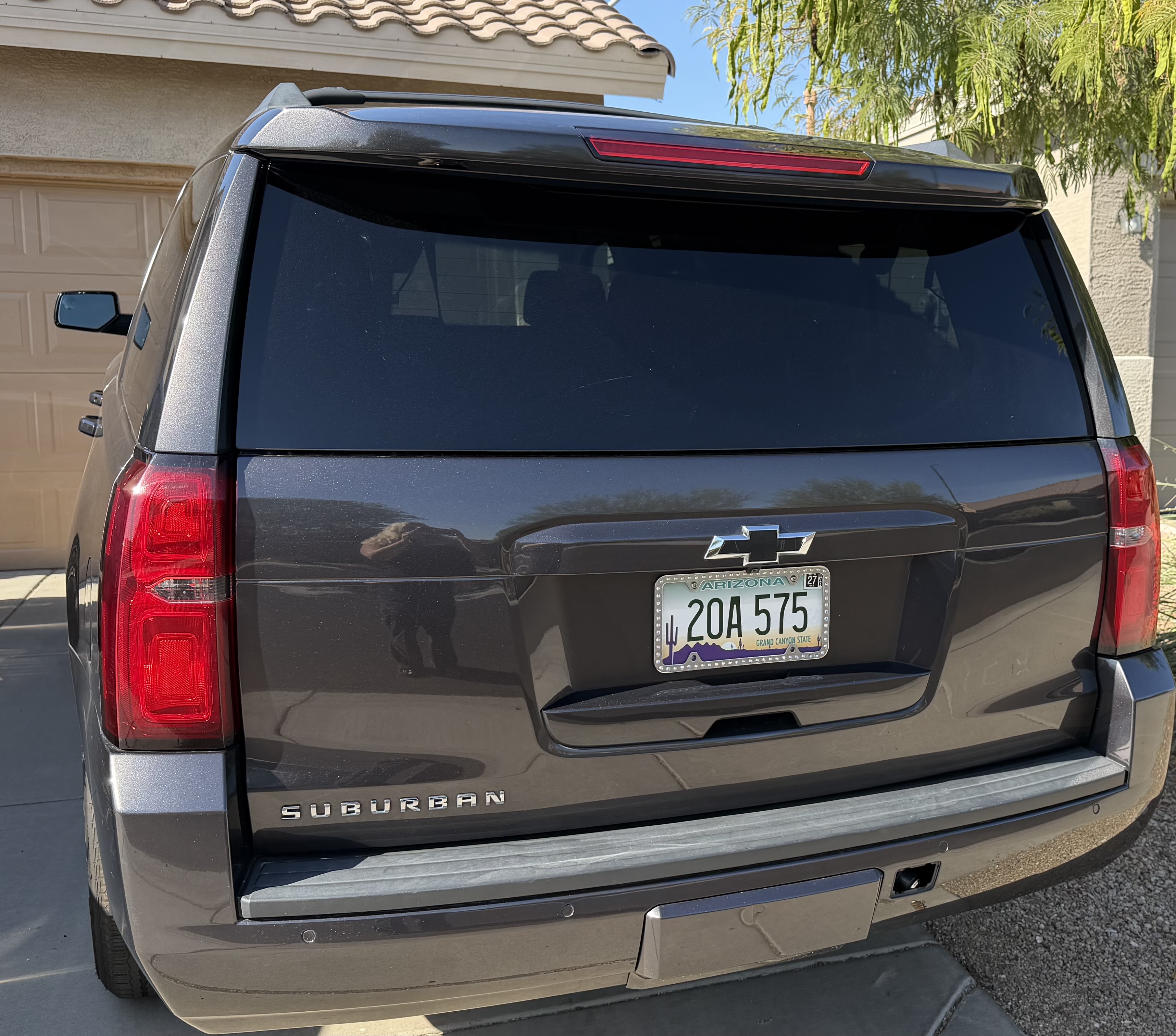 Used 2018 Chevrolet Suburban LS w/ Enhanced Driver Alert Package RWD image 5