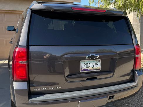 Used 2018 Chevrolet Suburban LS w/ Enhanced Driver Alert Package RWD image 5