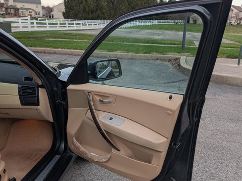 Used 2006 BMW X3 3.0i image 26