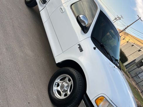 Used 1997 Ford F150 2WD SuperCab image 5