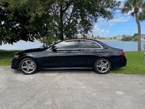 Used 2017 Mercedes-Benz E 300 image 2