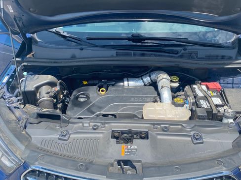 Used 2019 Buick Encore Essence w/ Experience Buick Package FWD image 22