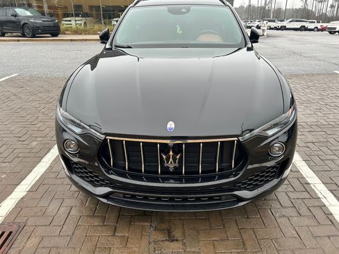 Used 2019 Maserati Levante S image 6