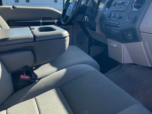 Used 2009 Ford F350 XLT image 16