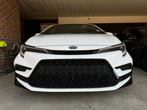 Used 2024 Toyota Corolla SE FWD image 6