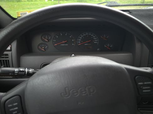 Used 2000 Jeep Grand Cherokee Laredo image 6