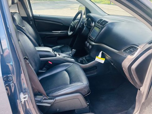 Used 2018 Dodge Journey Crossroad w/ Popular Equipment Group FWD image 15