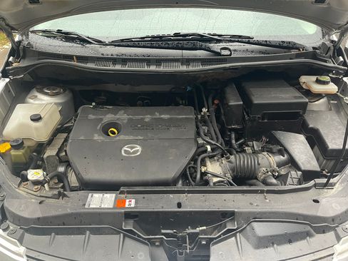 Used 2009 MAZDA MAZDA5 Touring image 2