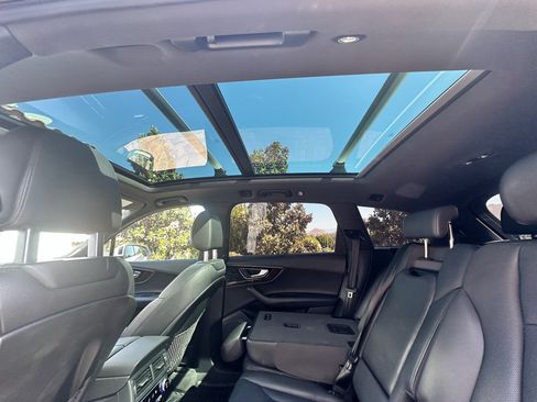 Used 2019 Audi Q7 3.0T Premium Plus w/ Premium Plus Package AWD/4WD image 9