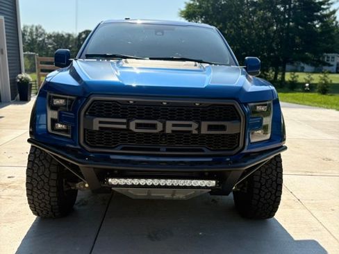 Used 2018 Ford F150 Raptor w/ Equipment Group 802A Luxury AWD/4WD image 6