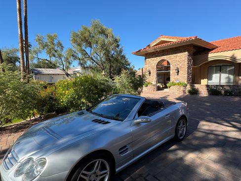 Used 2008 Mercedes-Benz SL 550 w/ AMG Sport Pkg image 15