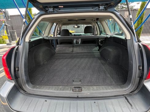 Used 2005 Subaru Outback 2.5i image 7
