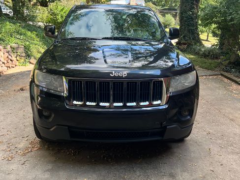 Used 2012 Jeep Grand Cherokee Laredo AWD/4WD image 17