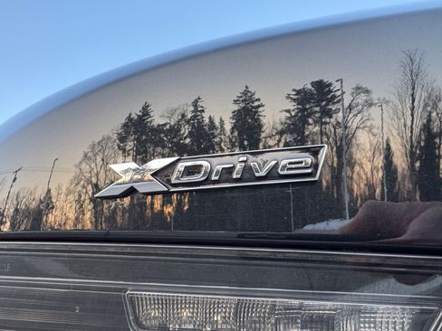 Used 2023 BMW M340i xDrive image 13