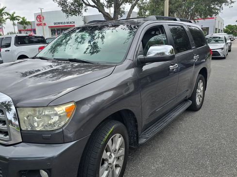 Used 2014 Toyota Sequoia Limited image 20