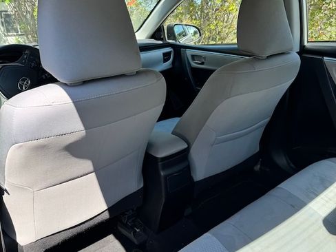 Used 2016 Toyota Corolla LE image 17